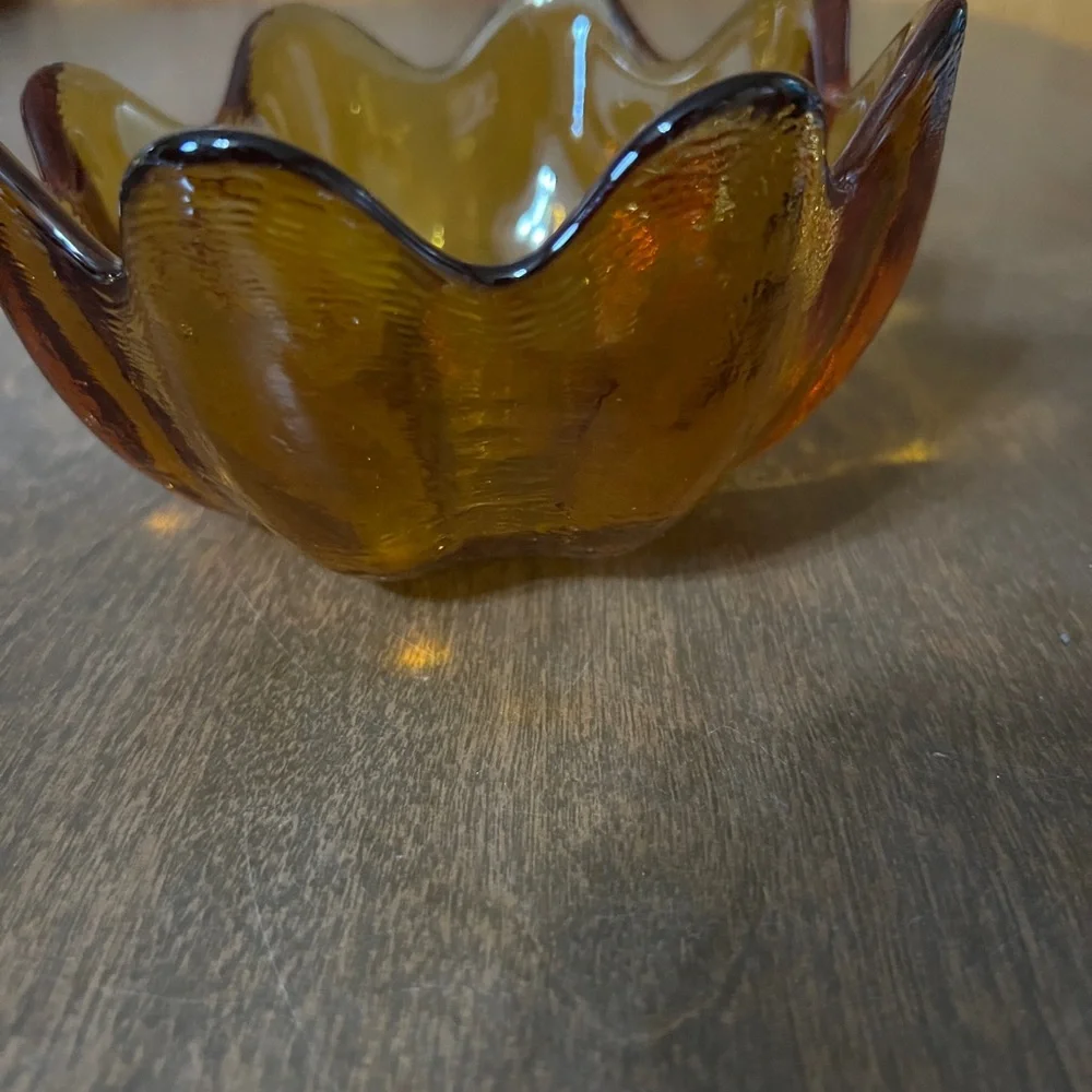 amber Colored lotus shaped Small bowl Candy Dish 5.5